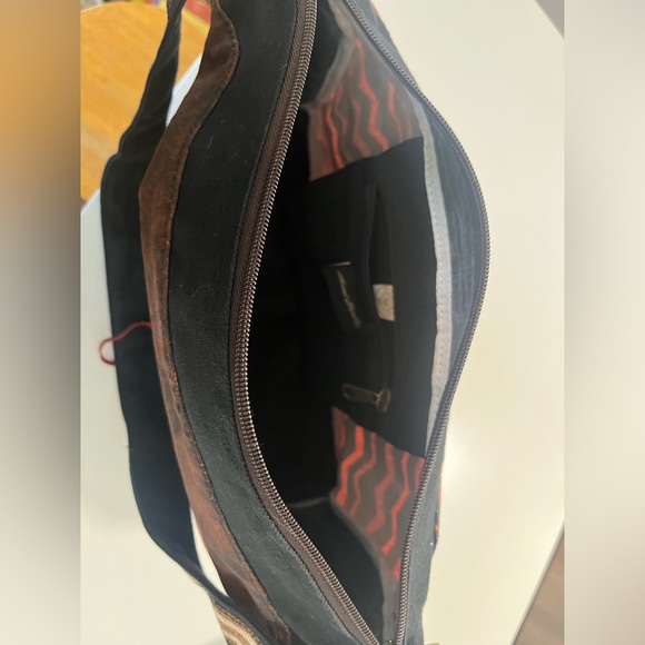 Laurel Burch Native Horses Medium Tote Bag - Picture 7 of 8